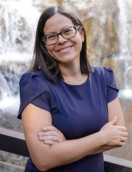 Dr. Sandra Valenciano