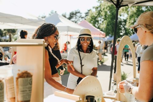 Kirkland Wednesday Market Happy Vendors