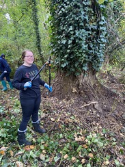 A Green Kirkland Steward at Edith Moulton Park.