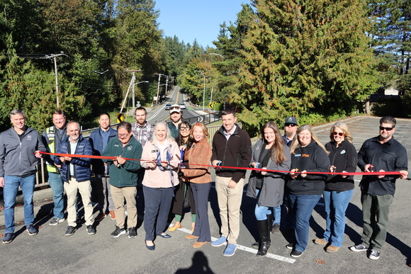 Juanita Dr Ribbon Cutting