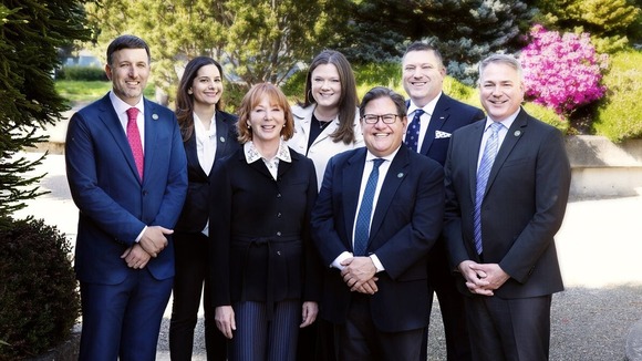 Group photo of the members of the Kirkland City Council