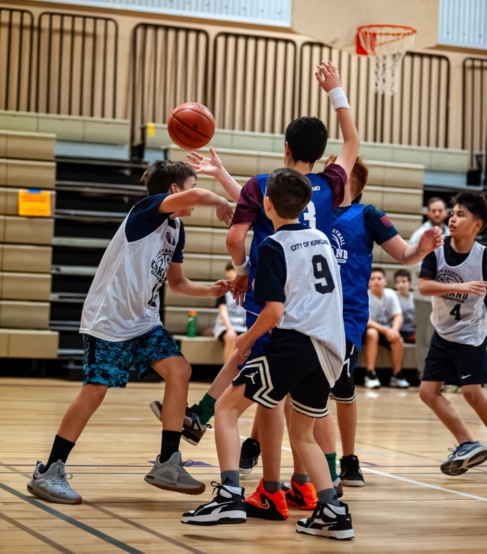 Image of youth basketball players during a game