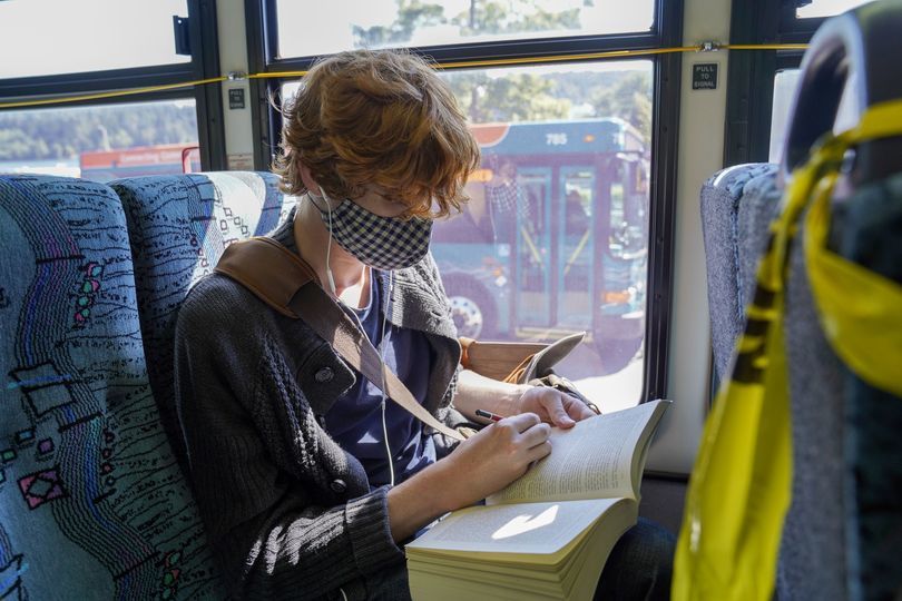 Masks required on buses