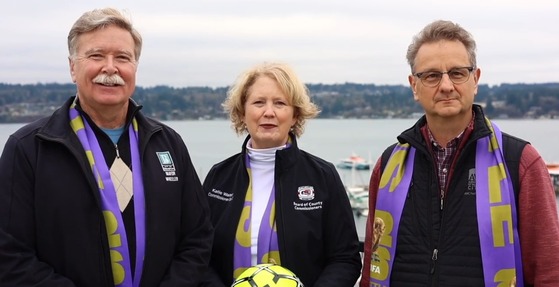 Mayor Wheeler, Commissioner Walters, Mayor Putaansuu