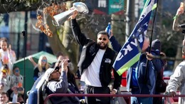 HawksParade