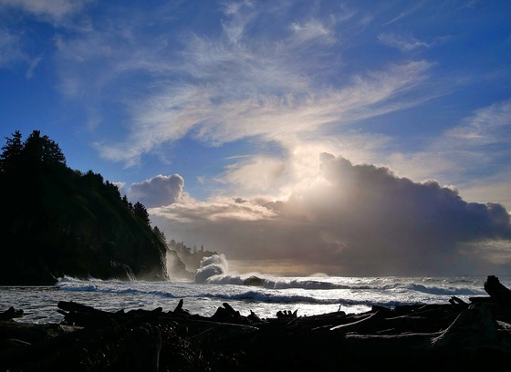 Cape Disappointment big surf