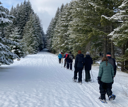 Group of people snowshoeing at Lake Easton Sno-Park