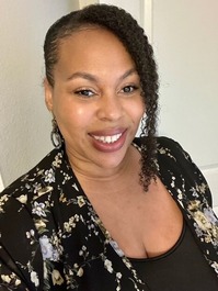 Peaches Thomas Headshot