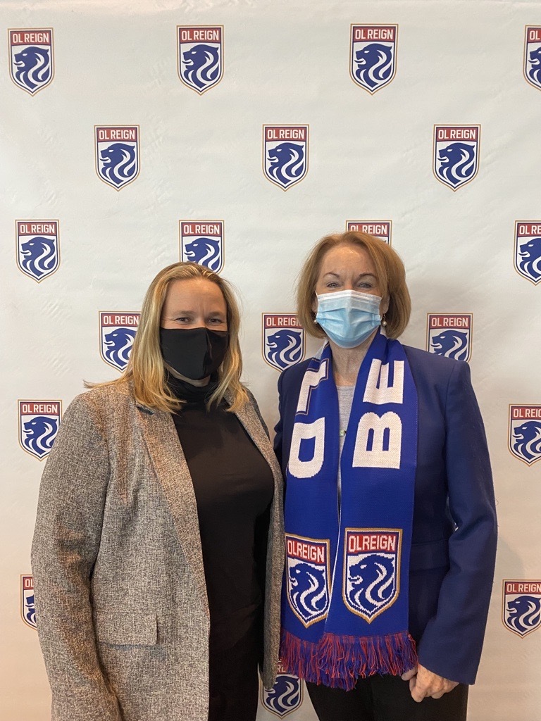 Mayor Durkan with  OL Reign head coach Laura Harvey