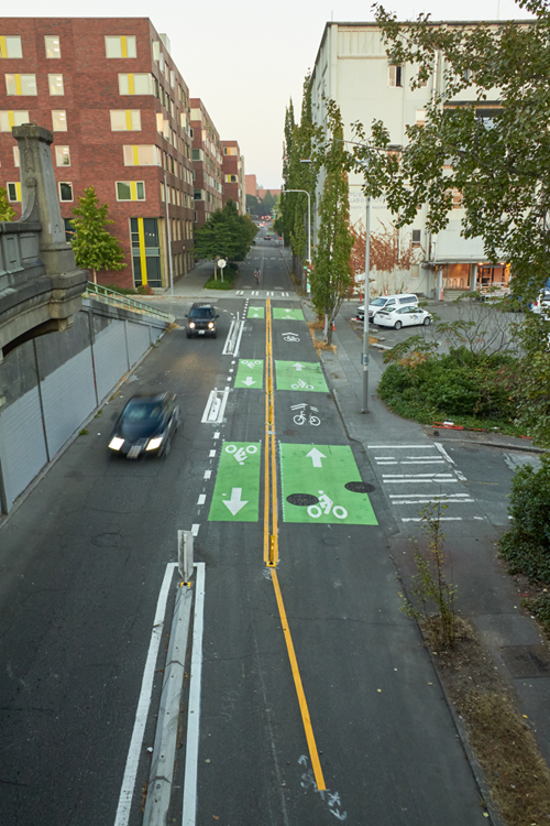 N 40th St bike lanes.