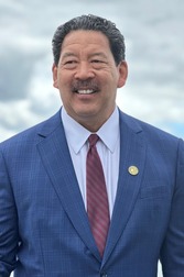 Portrait photo of Mayor Harrell