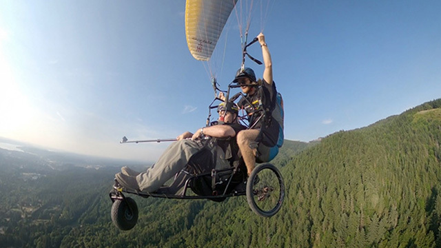 Paraglider over Poo Poo Point