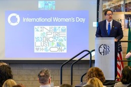 Mayor Harrell speaks to City employees at the International Women's Day event.
