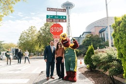 Mayor Harrell and Sue Bird at Sue Bird Court.