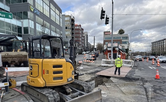 Route 40 trenching and steel plates