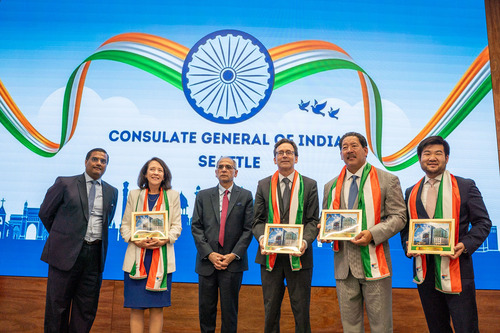 Mayor Bruce Harrell joins the Ambassador of India to U.S. Vinay Kwatra, Gov. Bob Ferguson, Sen. Maria Cantwell, and other in a group photo