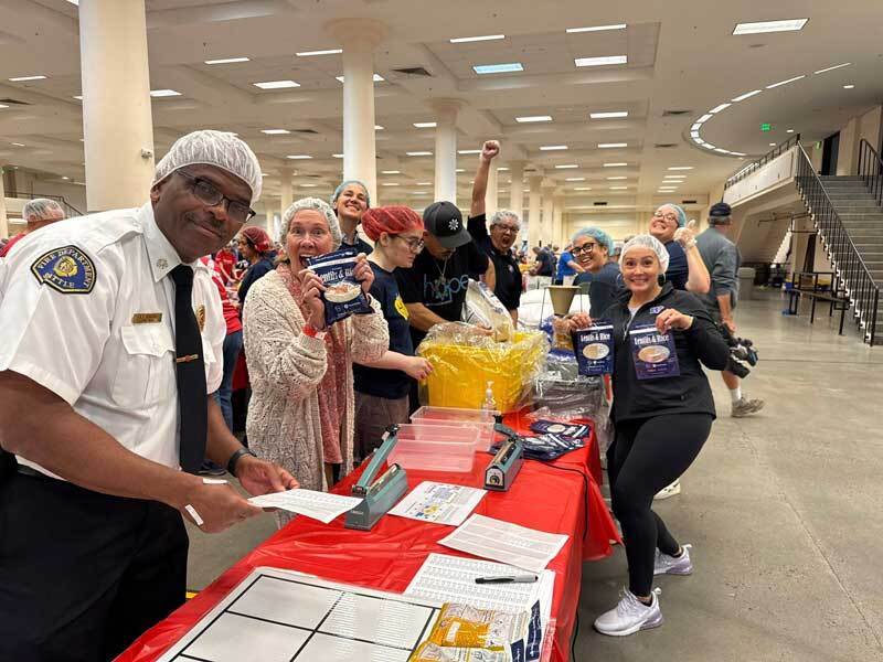 Seattle Fire professional staff packaging meals