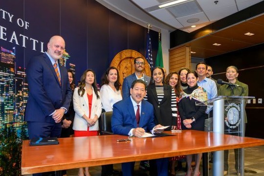 Mayor Harrell signs Executive Orders on National Guard deployment and protecting immigrant communities