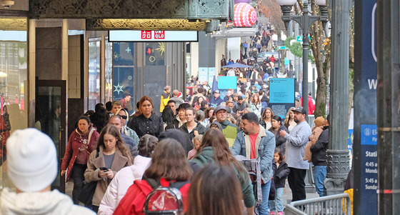 A Downtown Seattle street filled with people