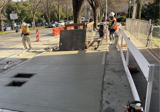Fremont sidewalks n 35th st