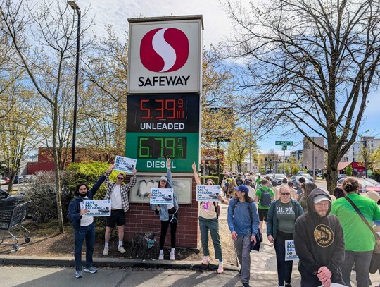 Save Ballard Rail march photo by Doug Trumm