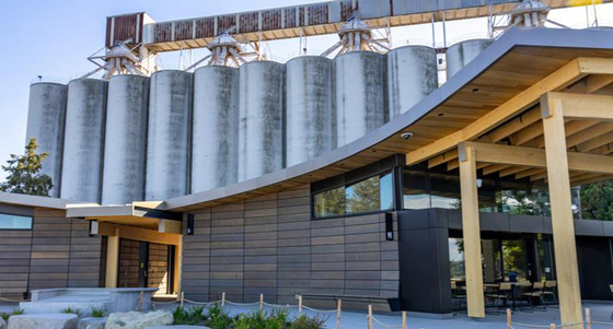 haʔłali Amenity Building in Centennial Park on Seattle's Waterfront