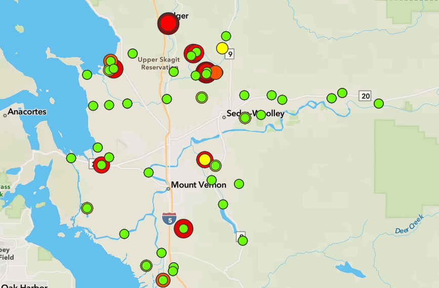 Map of water quality results in Skagit County with red, yellow, and green dots showing sample results at each site.