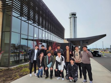 Exchange students from JF Oberlin and Everett Community College