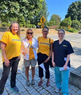 Supporting Nurses at Leafletting Event