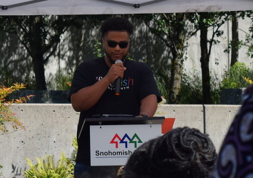DeLon Lewis from Everett Community College’s Office of Global Engagement and Social Justice