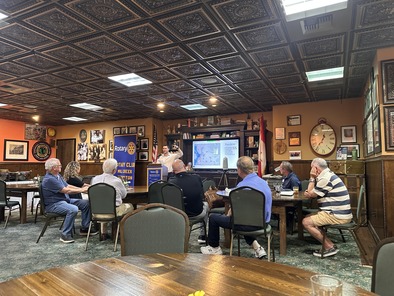 Councilmember Mead Presents at Mill Creek Rotary Club