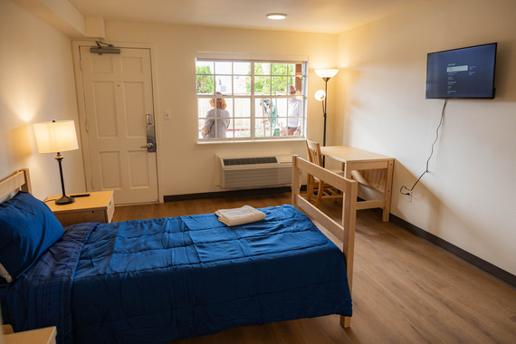 A furnished room at the Everett New Start Center