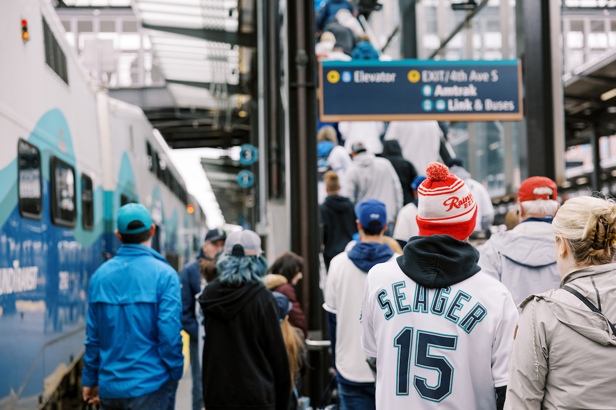 Photo of Seattle Mariners fans exiting a game train at King Street Station 