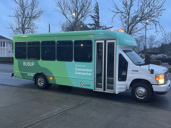 photo of Sumner's Commuter Connector bus