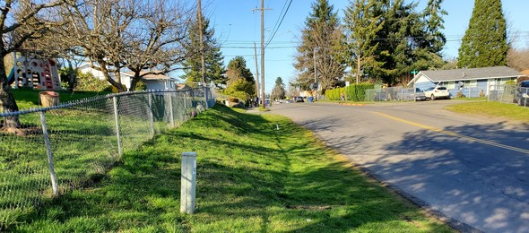 Picture of streets with inconsistent sidewalks
