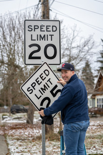 Hines with new speed limit sign