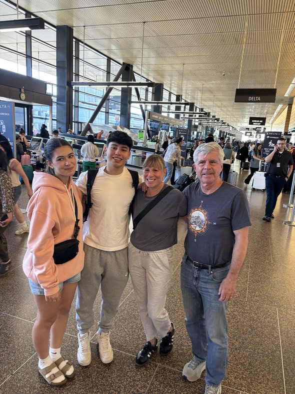 Saying goodbye to Raul at SeaTac with Paula