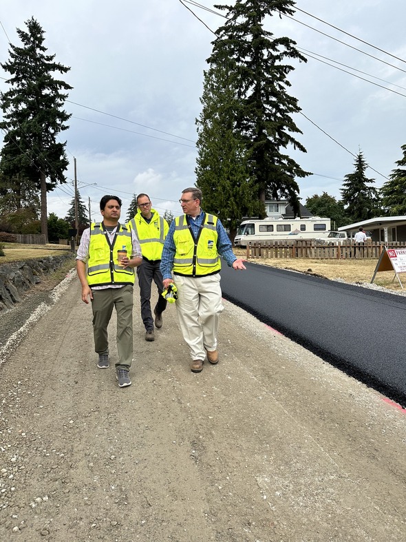 CM Sadalge touring a construction site 