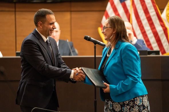 Mayor Ibsen being sworn in by Puyallup Tribal Councilmember Annette Bryan
