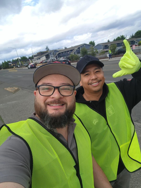 DM Bushnell with community volunteer
