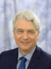 Mark Rhoda-Reis headshot