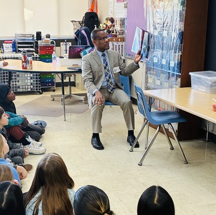Sec Bond reads to Kennedy Elementary 2.19.26