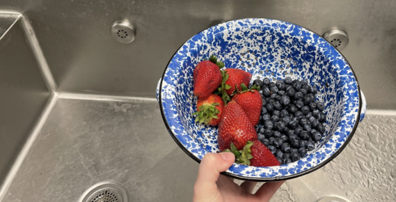 Step 10 of making a fruit pizza